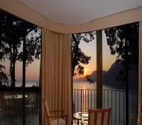 Premier Room
